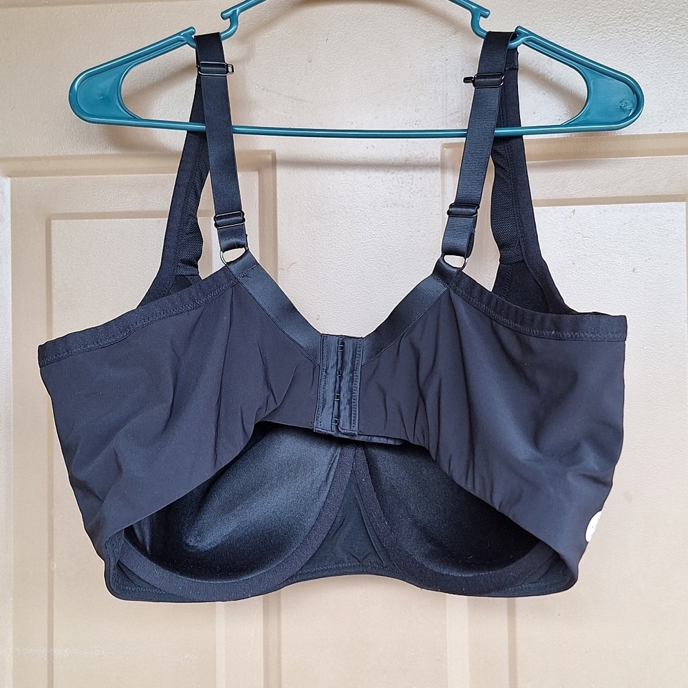 Torrid Active Black Underwire Lightly Padded Comf… - image 2